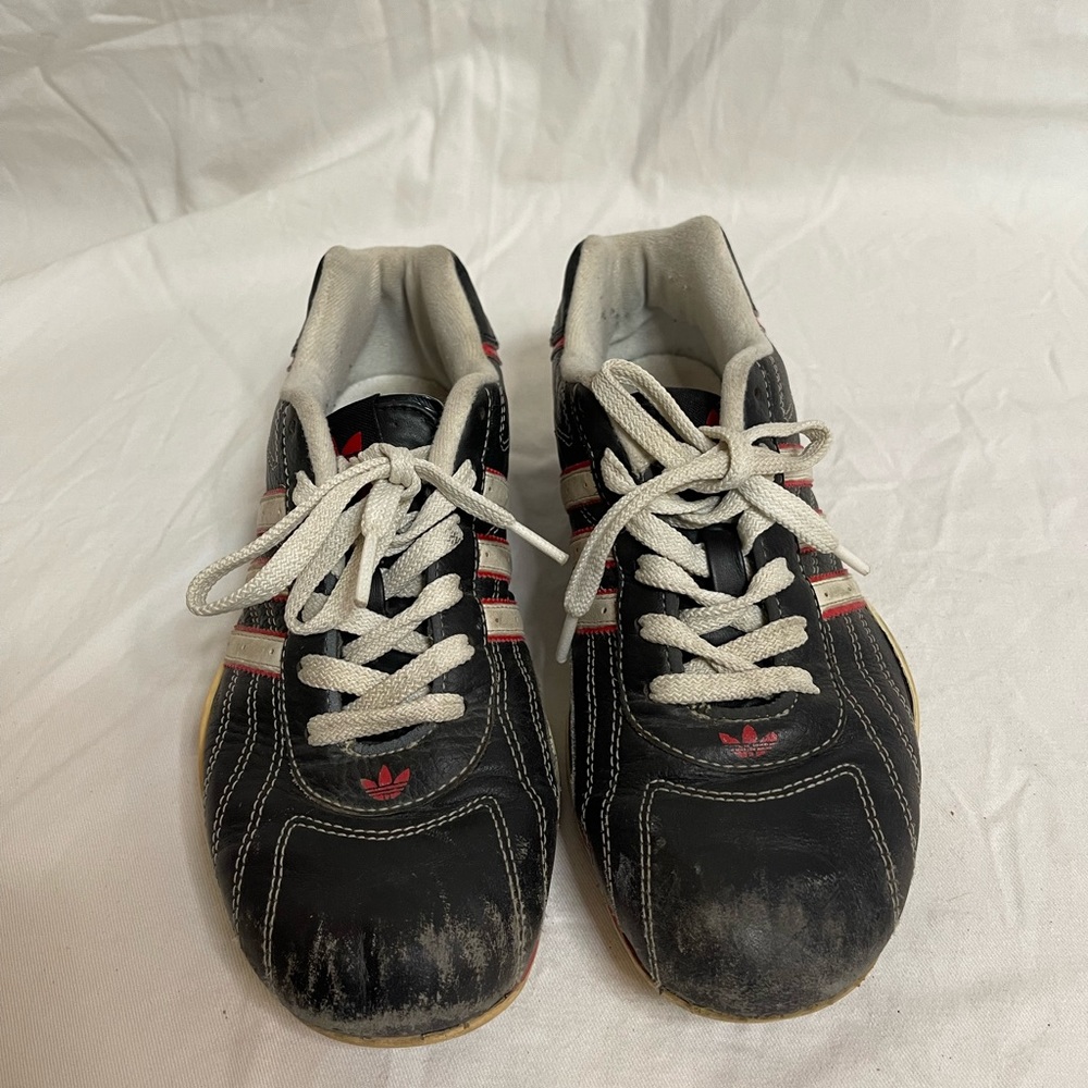 Adidas 90s Retro Sneakers – Black & Red – Size 5